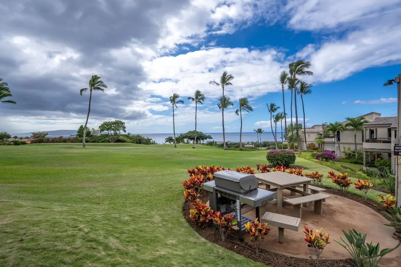 Luxurious Wailea Ocean Vistas Apartment